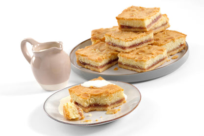 Bakewell Traybake 950g