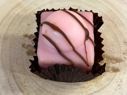 Strawberry Fondant Fancies